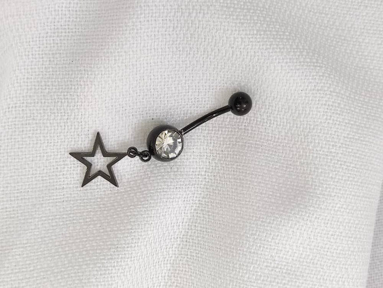 سفارشپرسینگ ناف