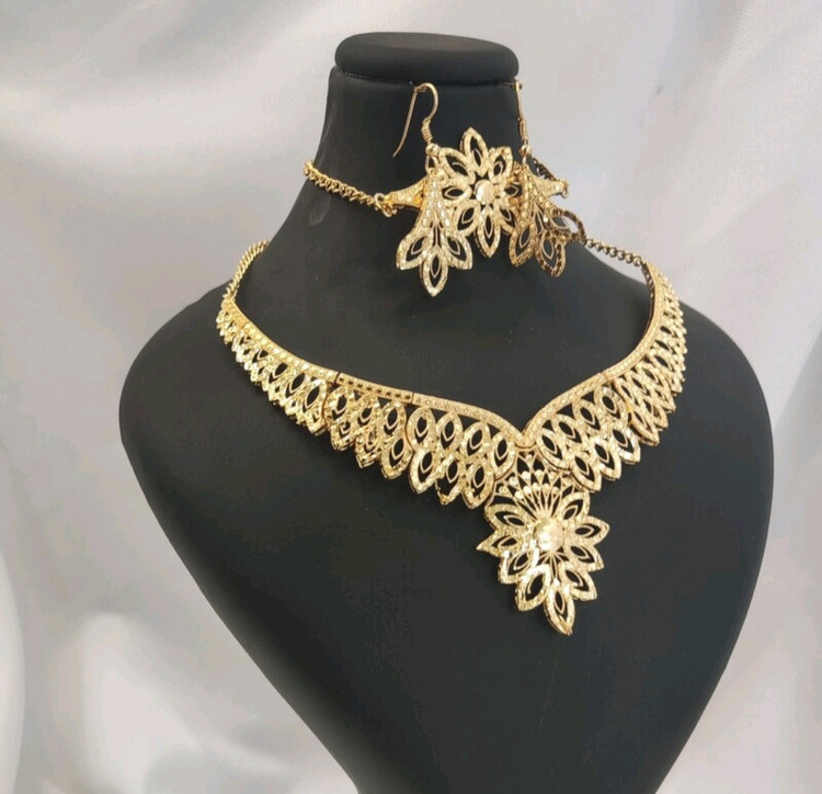 سرویس زنانه طرح طلا