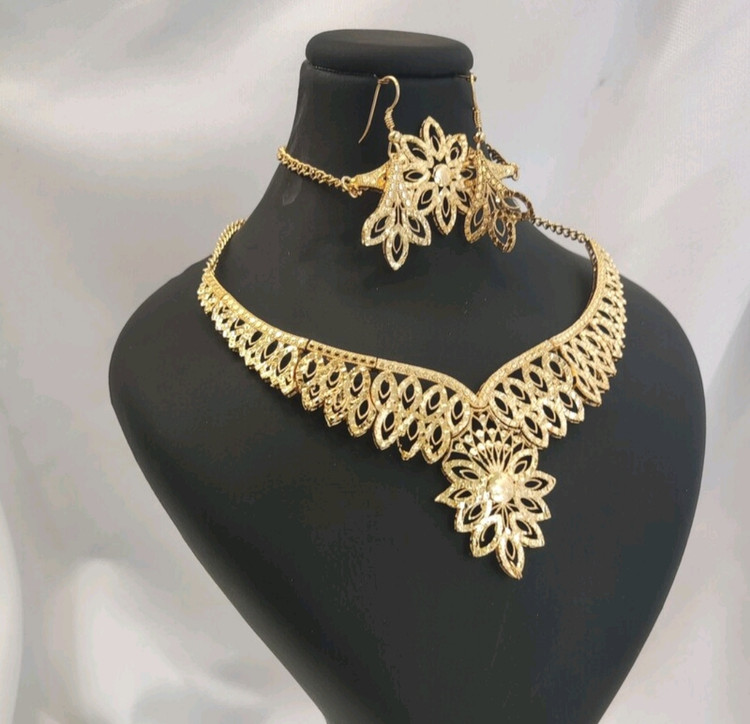 سرویس زنانه طرح طلا