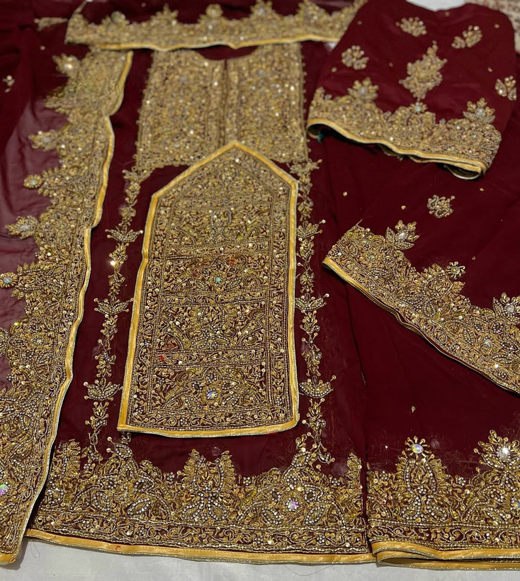 مشخصات وسفارش لباس بلوچی زنانه بنارسی دست دوز