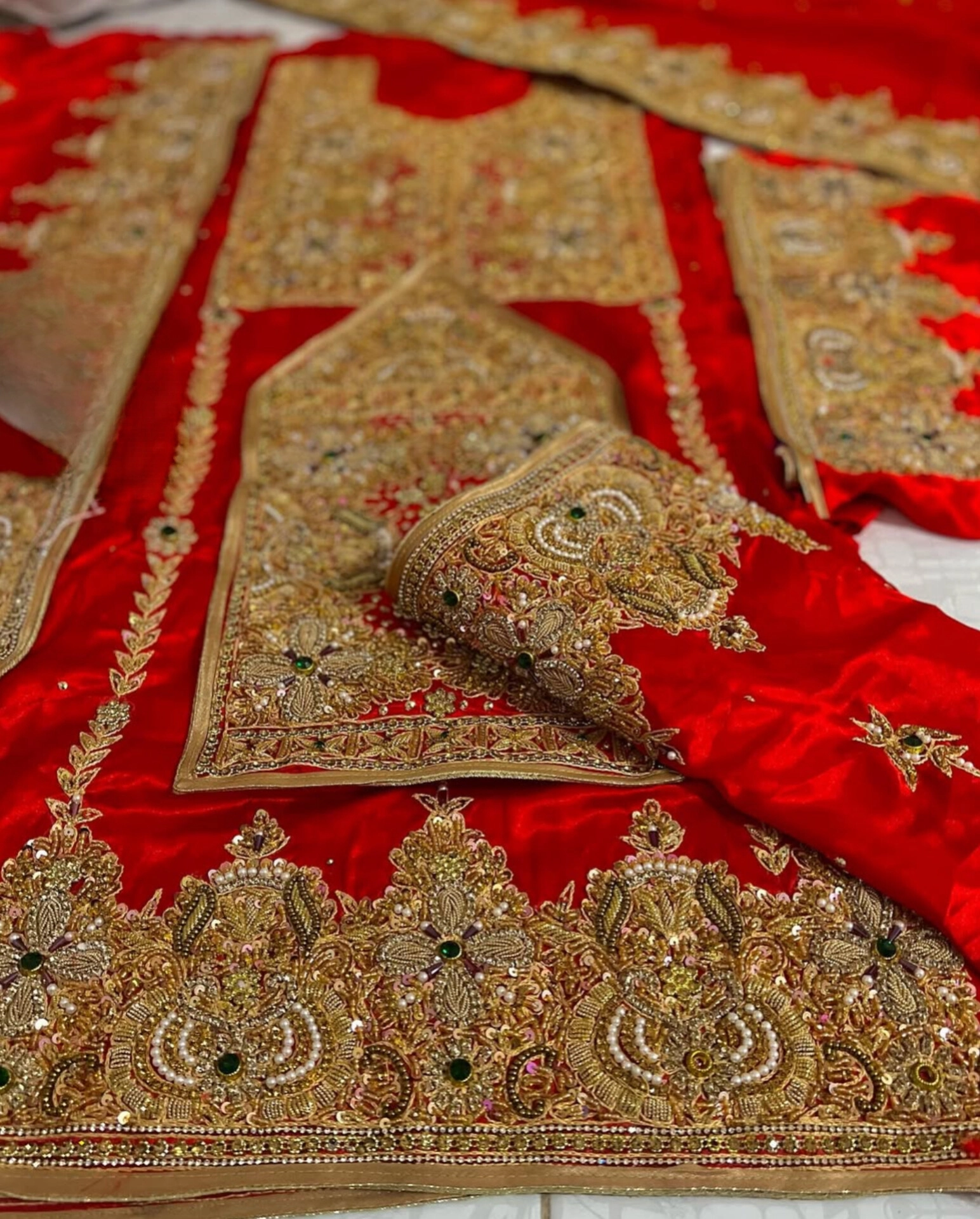 لباس مجلسی زنانه بلوچی پلیوار بنارسی