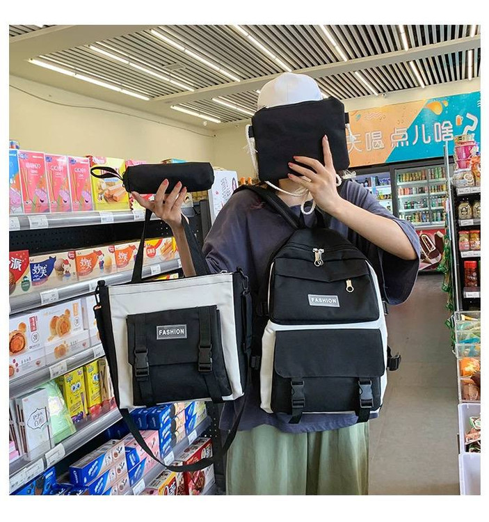 کوله وکیف مدرسه