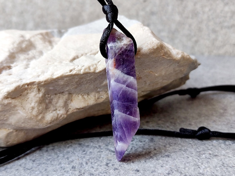 مشخصات قیمت وخریدگردنبندآمیتیست مردانه