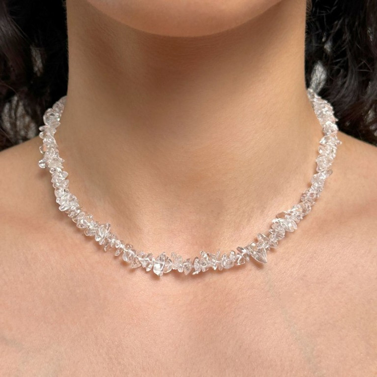 مشخصات قیمت وخریدگردنبندسنگ کریستال کوارتز